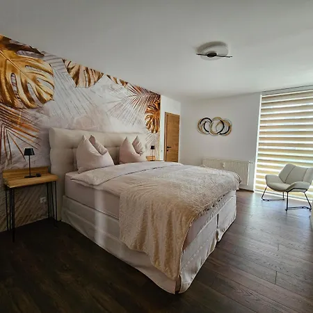 Blick Ins Gruene アパート Rossleithen