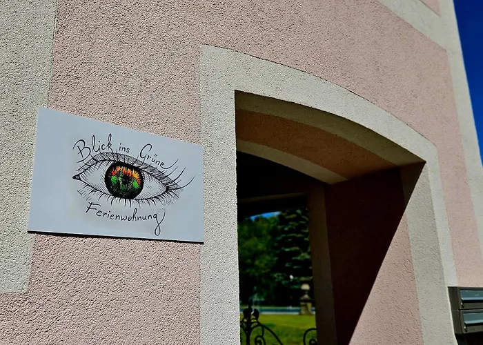 Blick Ins Gruene Apartament *