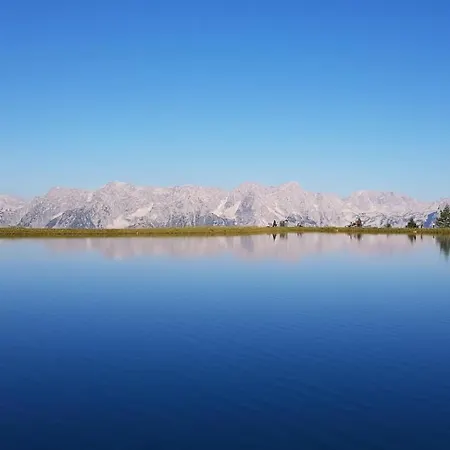 Blick Ins Grüne Rossleithen